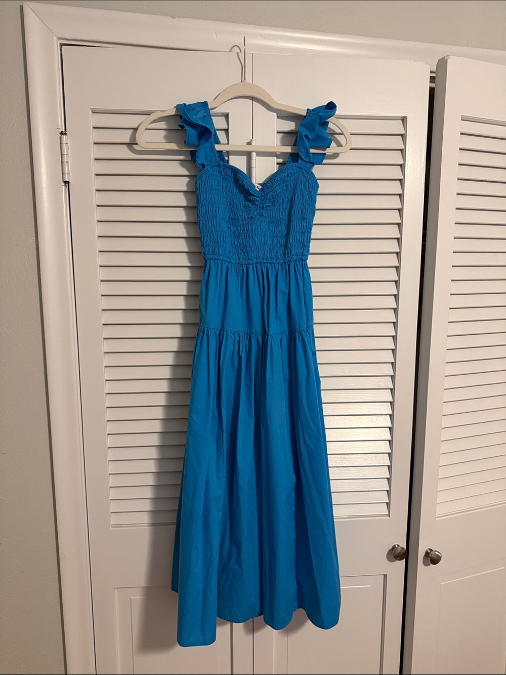 Abercrombie & Fitch Ruffle Strap Smocked Midi
